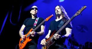 Joe Satriani, IndigO2, 18 June 2013