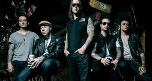 AVENGED SEVENFOLD announced as first headliner for DOWNLOAD 2014
